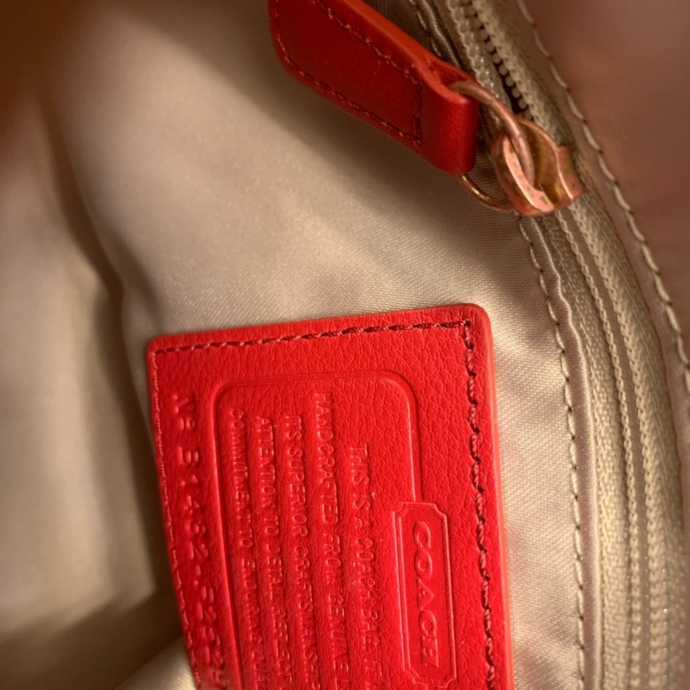 Coach mid size bag - Picture 7 of 13